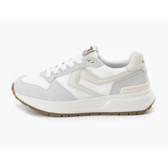 charge sneaker