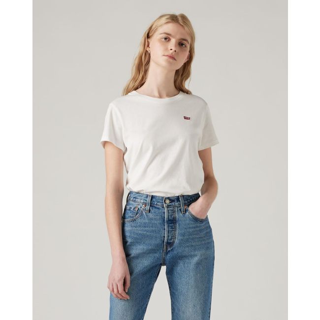 chest hit logo tee